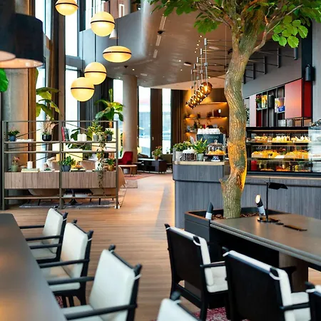 Radisson Blu Hotel At Porsche Design Tower Stuttgart-2